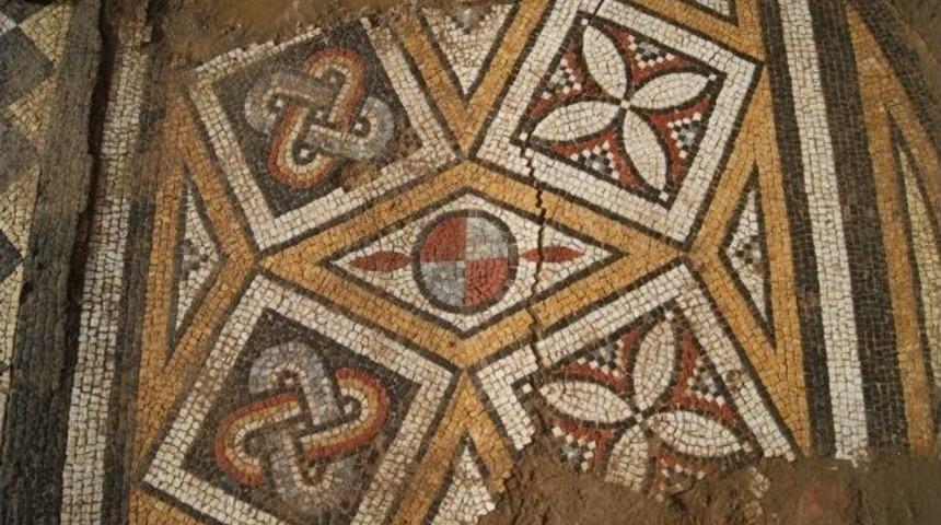 Yol&uuml;st&uuml; Mozaikleri National Geographic T&uuml;rkiye Dergisinde