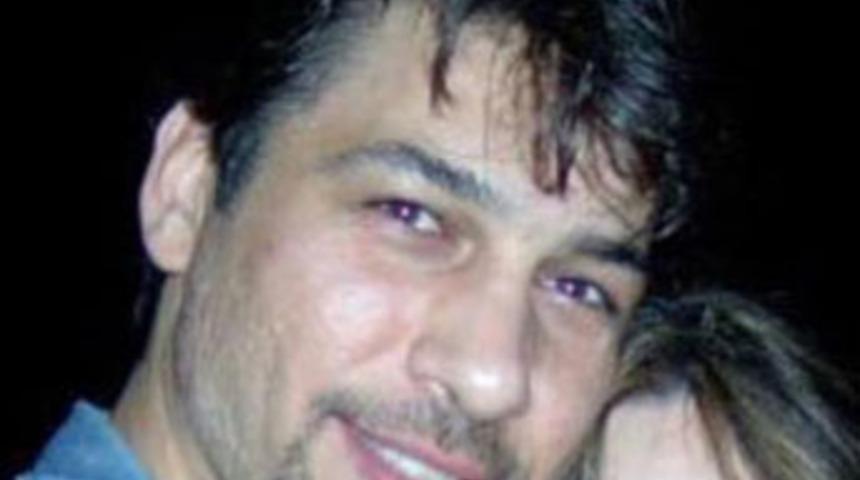 &Ouml;nce bileklerini kesti sonra 4'&uuml;nc&uuml; kattan atladı