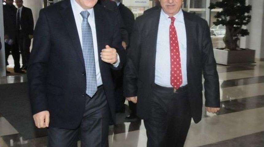 Vali Erdal Ata&rsquo;dan Gaib&rsquo;e Ziyaret