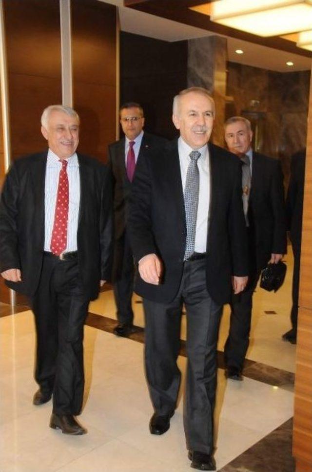 Vali Erdal Ata&rsquo;dan Gaib&rsquo;e Ziyaret 2