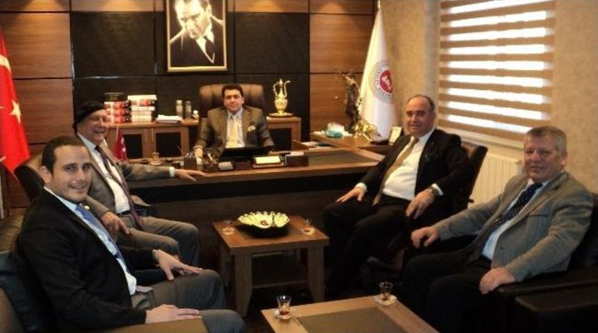 &Ccedil;isad Ziyaretlerini S&uuml;rd&uuml;r&uuml;yor