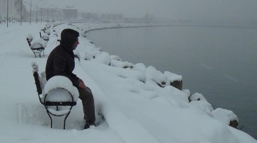 Vang&ouml;l&uuml; Sahilleri Karla Daha Bir G&uuml;zel