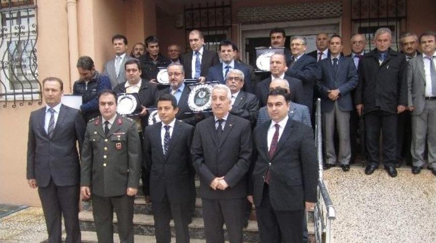 K&ouml;şk&rsquo;&uuml;n Vergi Rekortmenleri Plaketle &Ouml;d&uuml;llendirildi