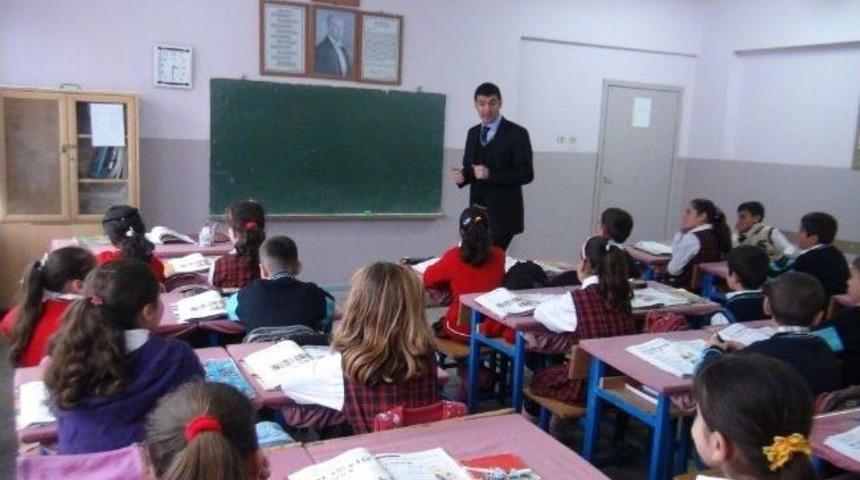 K&uuml;&ccedil;&uuml;k B&uuml;şra Her Şeyi Tersten Okuyor