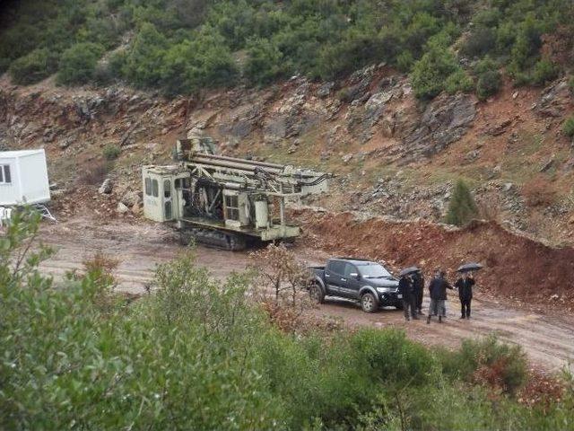 Heyelan Bölgesindeki Yol Çalışmaları Başladı