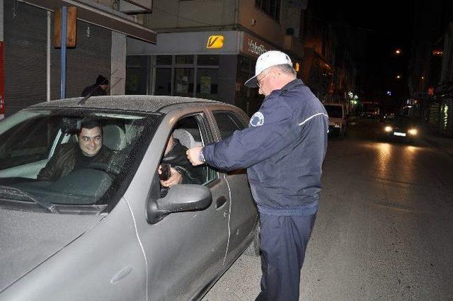 Bafra’da Trafik Ekipleri İşi Sıkı Tutuyor