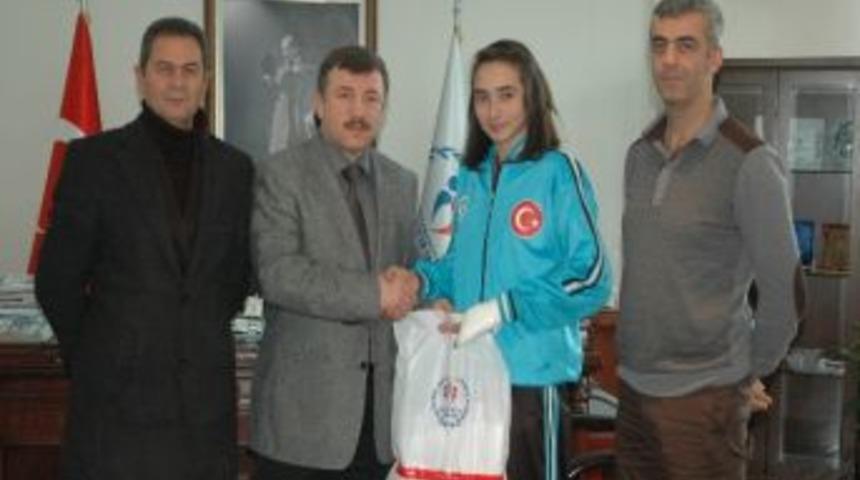 İzmirli Tekvando Sporcusu Milli Takımda