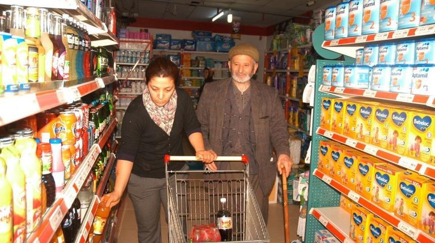 50 Yıldır Aynı Marketin M&uuml;şterisi