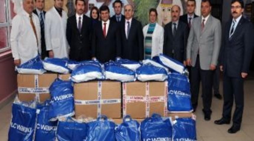 G&uuml;m&uuml;şhane&rsquo;de Bin 256 &Ouml;ğrenciye Giyim Yardımı