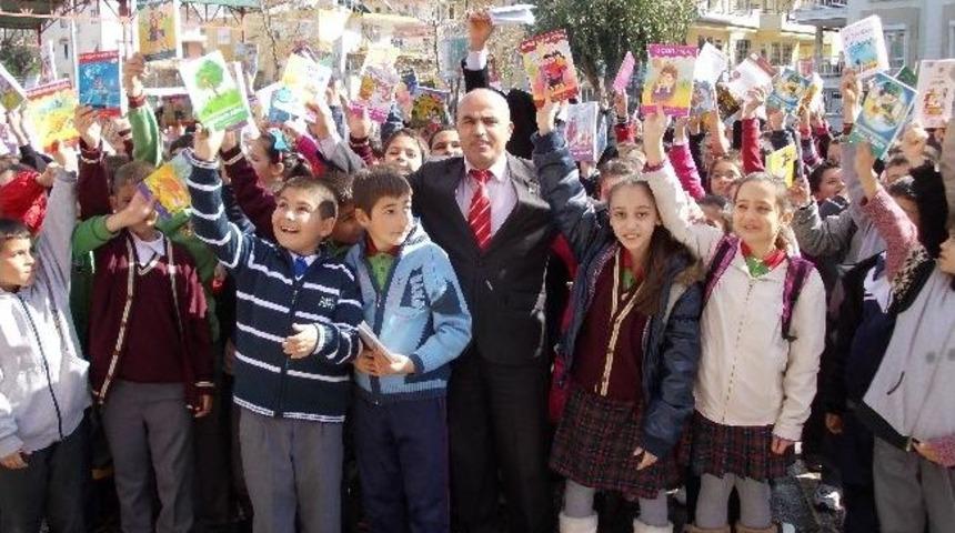 'kitap Sepetim' Projesi Yunus Emre İlkokulu'nda Start Aldı