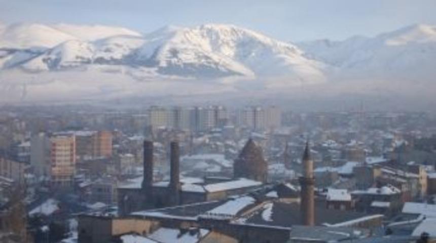 Erzurum B&ouml;lgede İşsizlik Oranının En D&uuml;ş&uuml;k Olduğu İl Oldu