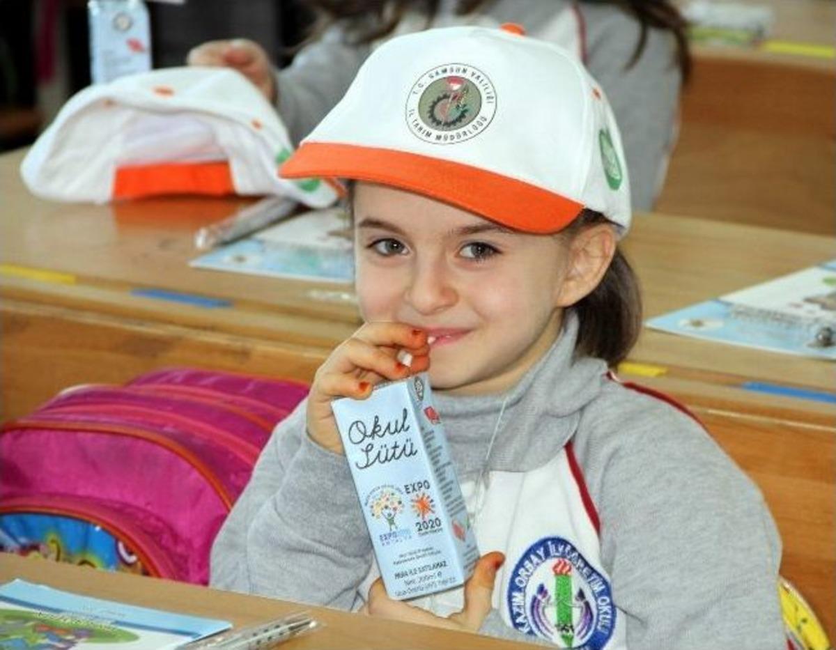 Samsun&rsquo;da Okul S&uuml;t&uuml; Dağıtımı Başladı