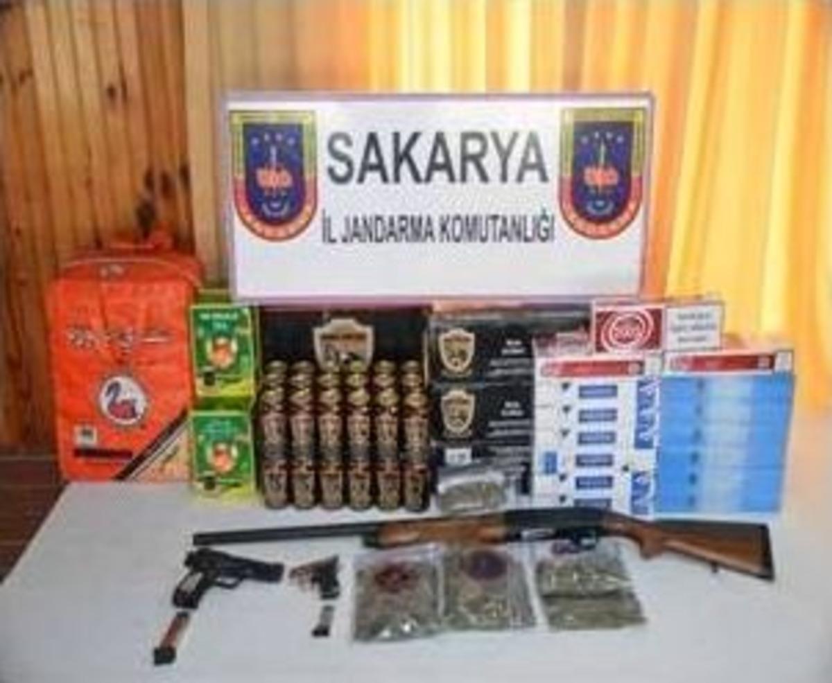 Sakarya'da 19 Kişi G&ouml;zaltına Alındı