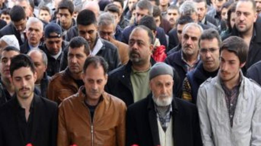 Beton Mikserinin Altında Ezilen Minik Bilal, Ebedi Aleme Uğurlandı