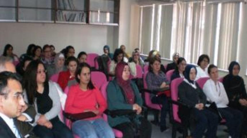 K&uuml;tahya'da &ldquo;&ccedil;ocuk Dostu Hastaneler&rdquo; Projesinin Eğitim Faaliyetleri S&uuml;r&uuml;yor