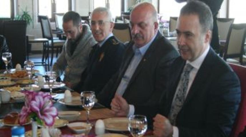 Y&uuml;ksel: Polisin Varlık Sebebi Halkın Can Ve Mal G&uuml;venliğini Temindir