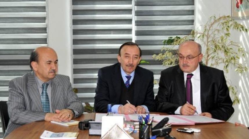 Yalova &Uuml;niversitesi Milli Eğitim M&uuml;d&uuml;rl&uuml;ğ&uuml; İş Birliği Protokol&uuml; İmzaladı