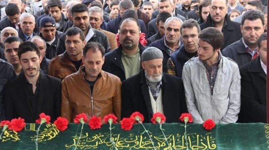 Beton Mikserinin Altında Kalan &Ouml;ğrenci Toprağa Verildi