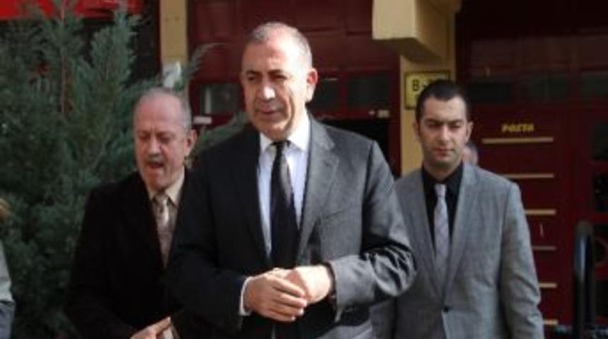 G&uuml;rsel Tekin, Abd B&uuml;y&uuml;kel&ccedil;iliği'ndeki Patlamada Hayatını Kaybeden G&uuml;venlik G&ouml;revlisinin Ailesini Ziyaret Etti