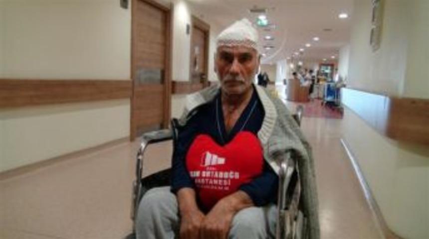 Başındaki dertten b&ouml;yle kurtuldu