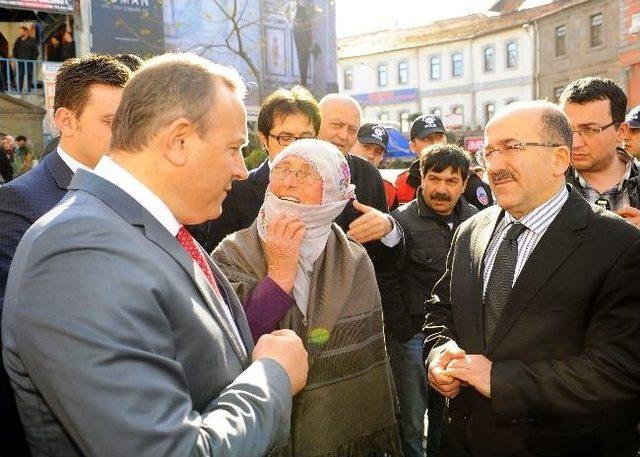 Vali Kızılcık Ve Başkan Gümrükçüoğlu’ndan Pazarkapı Esnafına Ziyaret