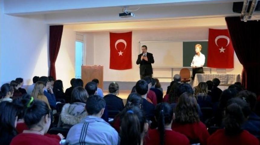Lise &Ouml;ğrencilerine Hızlı Okuma Teknikleri Semineri