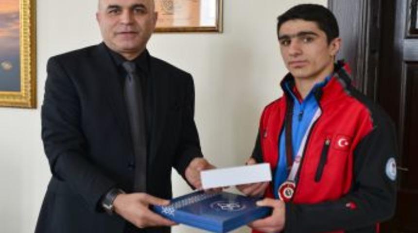 T&uuml;rkiye Judo Şampiyonu D&ouml;nmez, D&uuml;nya Şampiyonluğu Hedefliyor