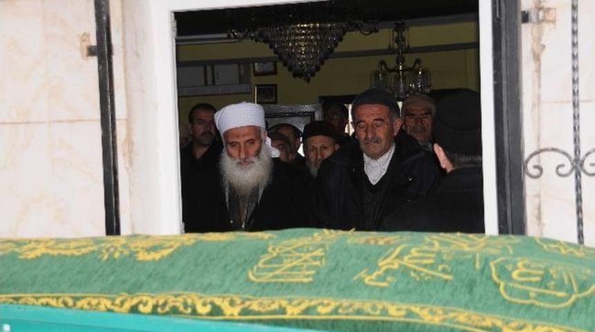 &Ouml;ld&uuml;r&uuml;len Taksici Toprağa Verildi