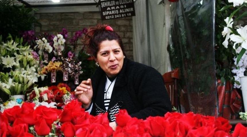 &Ccedil;i&ccedil;ek&ccedil;iler 14 Şubat&rsquo;a Hazır