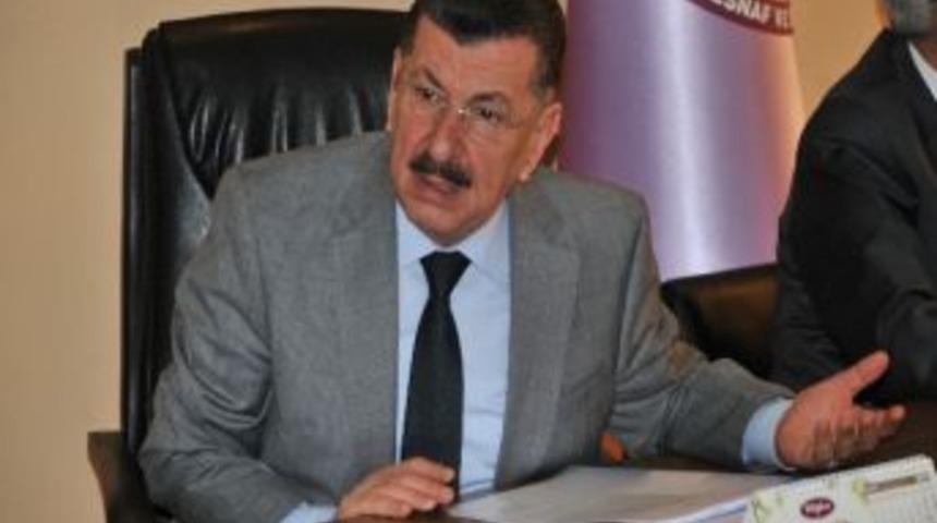 Akşit&rsquo;ten Eleştiri