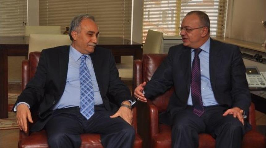 Fakıbaba&rsquo;dan Mhp'li Başkan Erg&uuml;n&rsquo;e Ziyaret