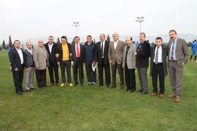 Manisa Barosu’ndan, Akhisar Belediyespor’a Tam Destek