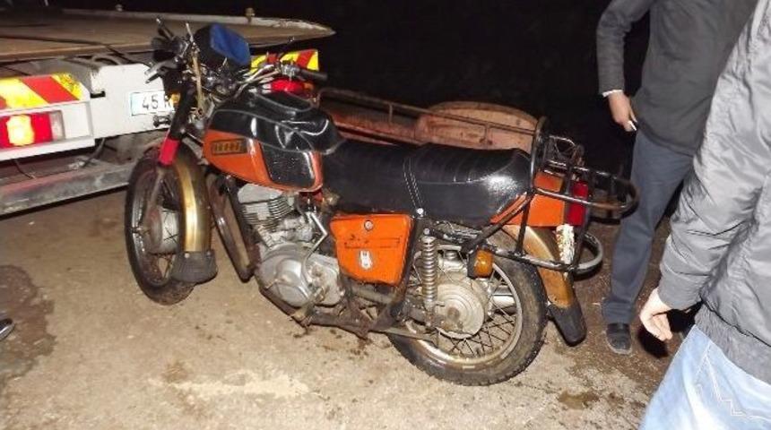 Motosikletle Dereye U&ccedil;tu: 1 Yaralı