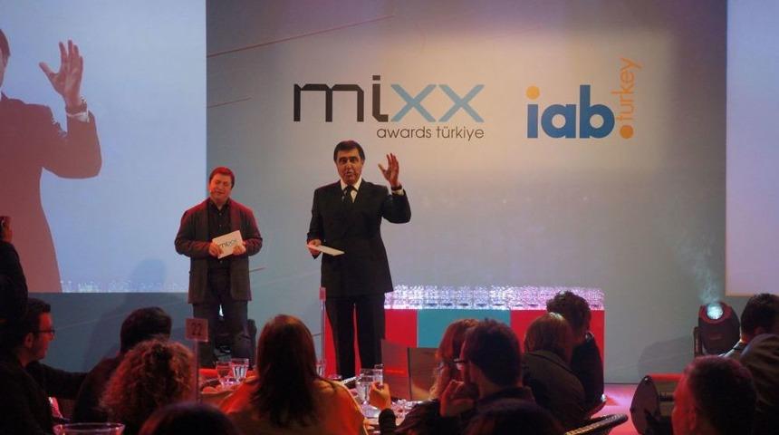 Mixx Awards T&uuml;rkiye 2012 &Ouml;d&uuml;lleri Sahiplerine Verildi