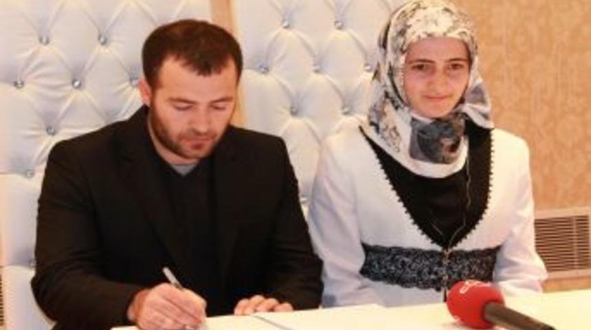 14 Şubat Sevgililer G&uuml;n&uuml;'n&uuml;n Ilk Nikahları Kıyıldı