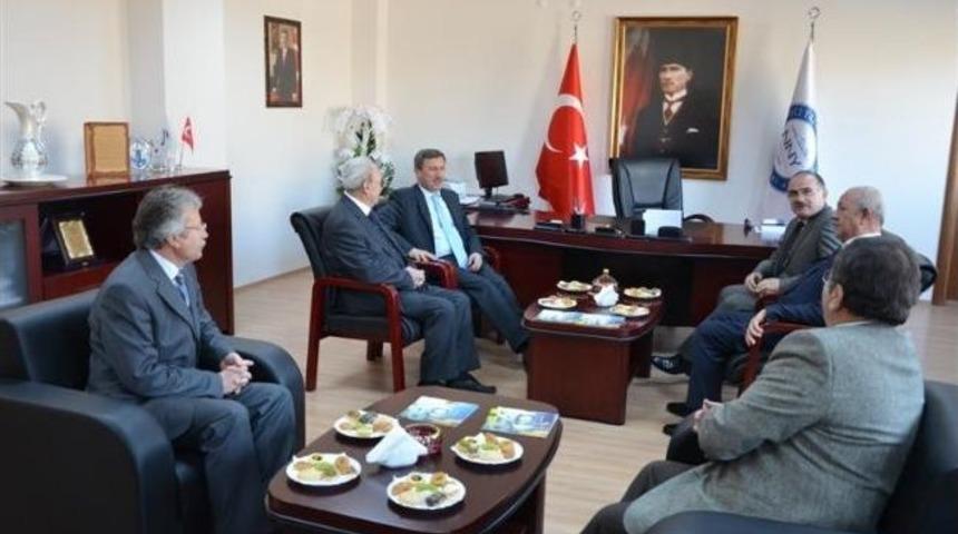 Vali Yılmaz Nuh Naci Yazgan &Uuml;niversitesi&rsquo;ni Ziyaret Etti