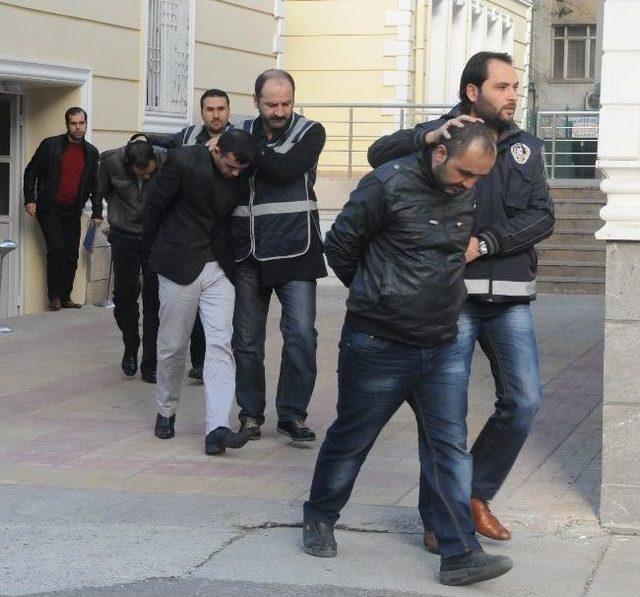 Sokak Satıcılarına Darbe 1