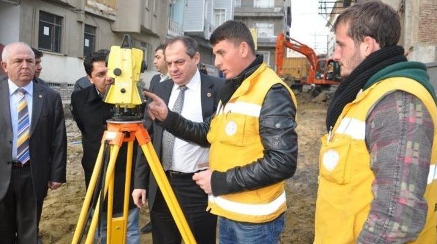 &Ccedil;iftlik&ouml;n&uuml; Caddesi Yolu Yapılıyor