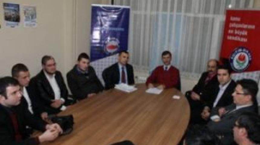 Ak Parti ChP'ye y&uuml;klendi