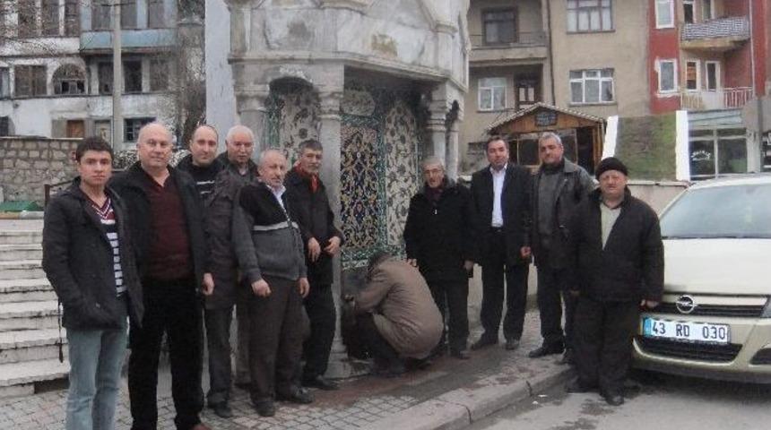 K&uuml;tahya'da Tarihi &Ccedil;inili &Ccedil;eşme Tartışması