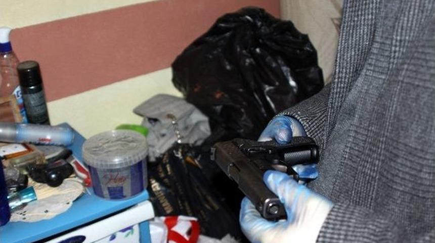 Gaziantep'te Uyuşturucu Satıcısı 3 Kişi Yakalandı