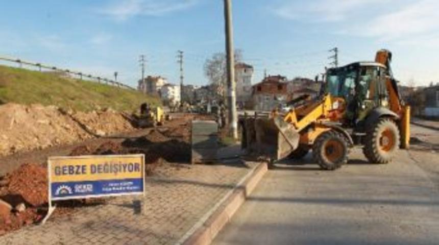 İstasyon Mahallesi'nde Yol &Ccedil;alışması