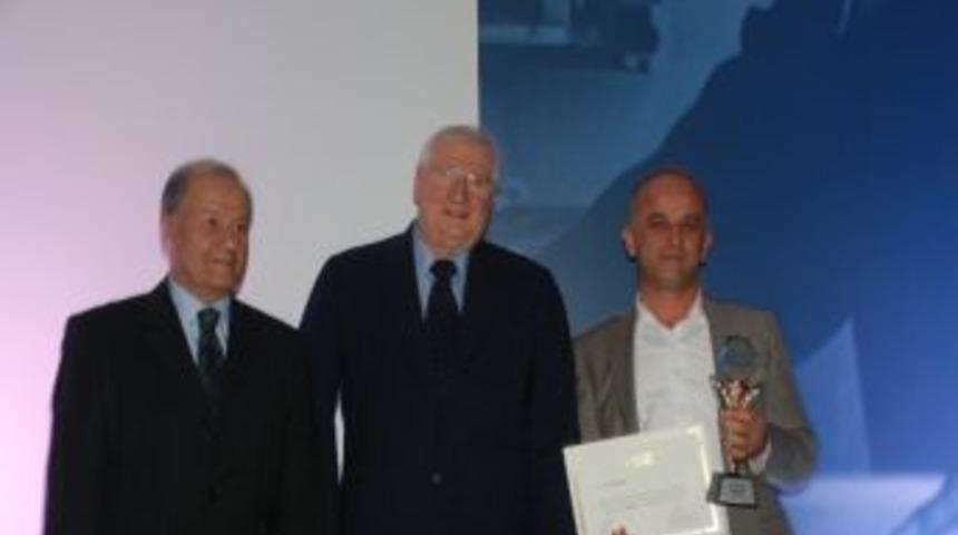 M.kemal Dedeman Ar-ge &Ouml;d&uuml;lleri Verildi