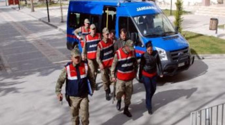 Sahte Dernek Adıyla Para Toplayan Dolandırıcılar Yakalandı