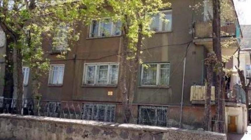 Hayırsever İşadamı &Ouml;lmeden &Ouml;nce İki Katlı Evini Mehmet&ccedil;ik Vakfına Bağışladı