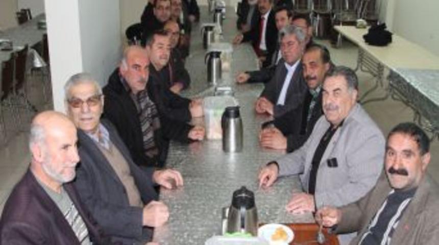 Dernek &Uuml;yeleri Muhtarlar Ile Bir Araya Geldi