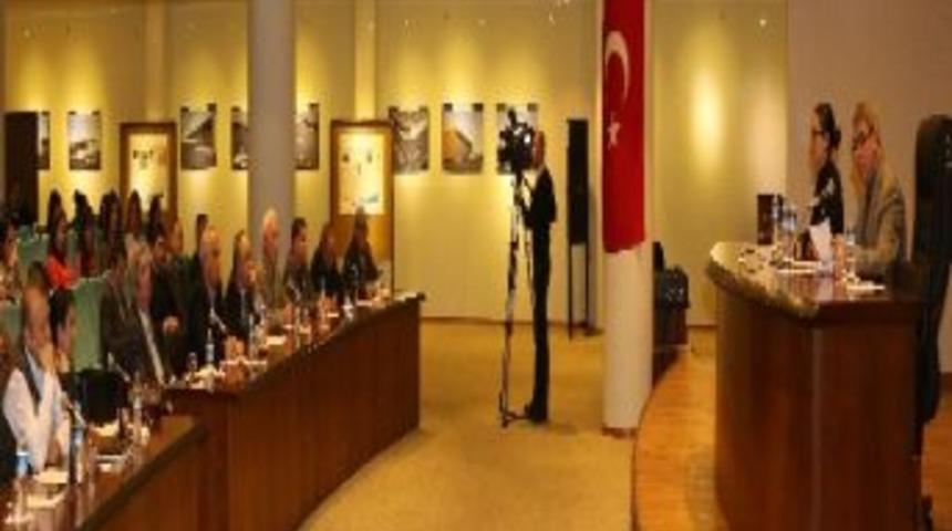 Sel&ccedil;uk&rsquo;taki Kamu Kurumlarına Belediyeden Destek