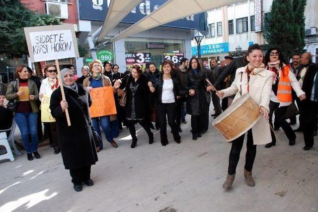 Ordulu Kadınlardan Horonlu Eylem 1
