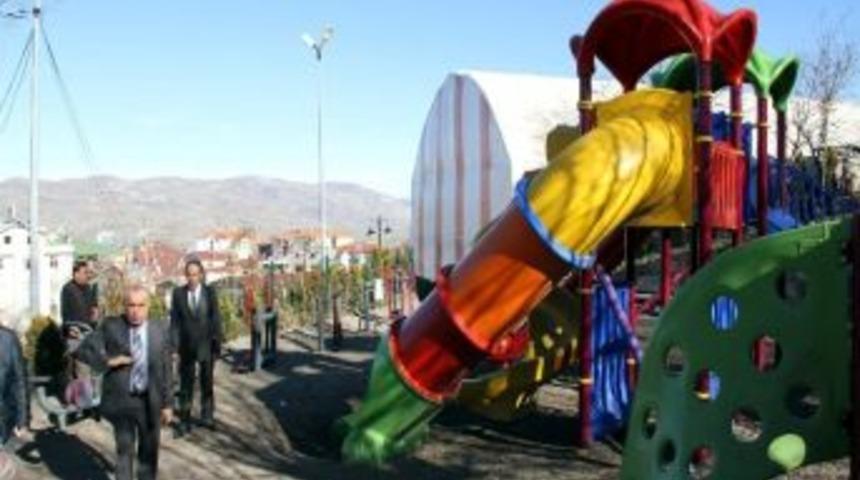 Suşehri Belediyesi&rsquo;nden &ldquo;her Mahalleye Bir Oyun Grubu&rdquo;