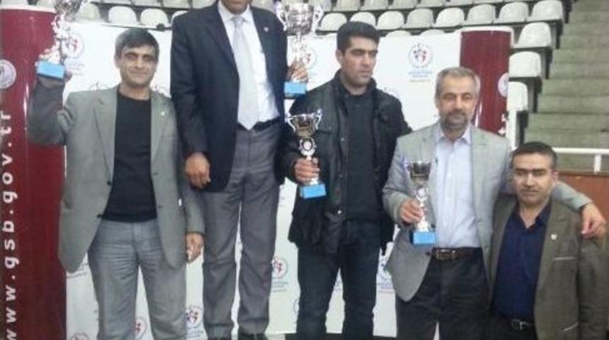 Bitlisli Sporculardan B&uuml;y&uuml;k Başarı